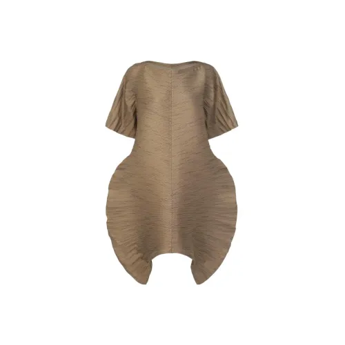 ISSEY MIYAKE Short-Sleeved Dresses Women's Brown