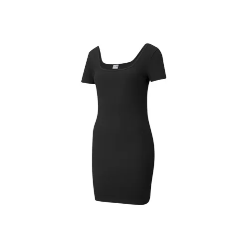 PUMA ESS+ Short-Sleeved Dresses Women's Black