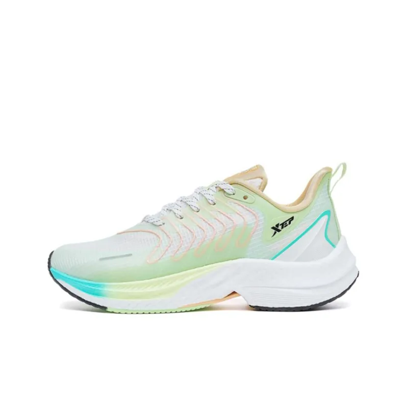 XTEP Speeding 3.0 Anti-Slip And Wear-Resistant Breathable Low-Top Running Shoes Women's Green White-0