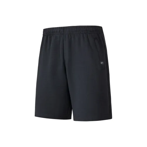 Erke Casual Shorts Men Jet Black