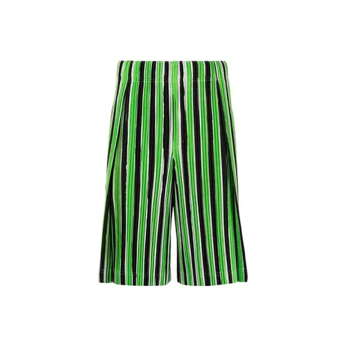 Homme Plissé Issey Miyake Casual Shorts Men Green