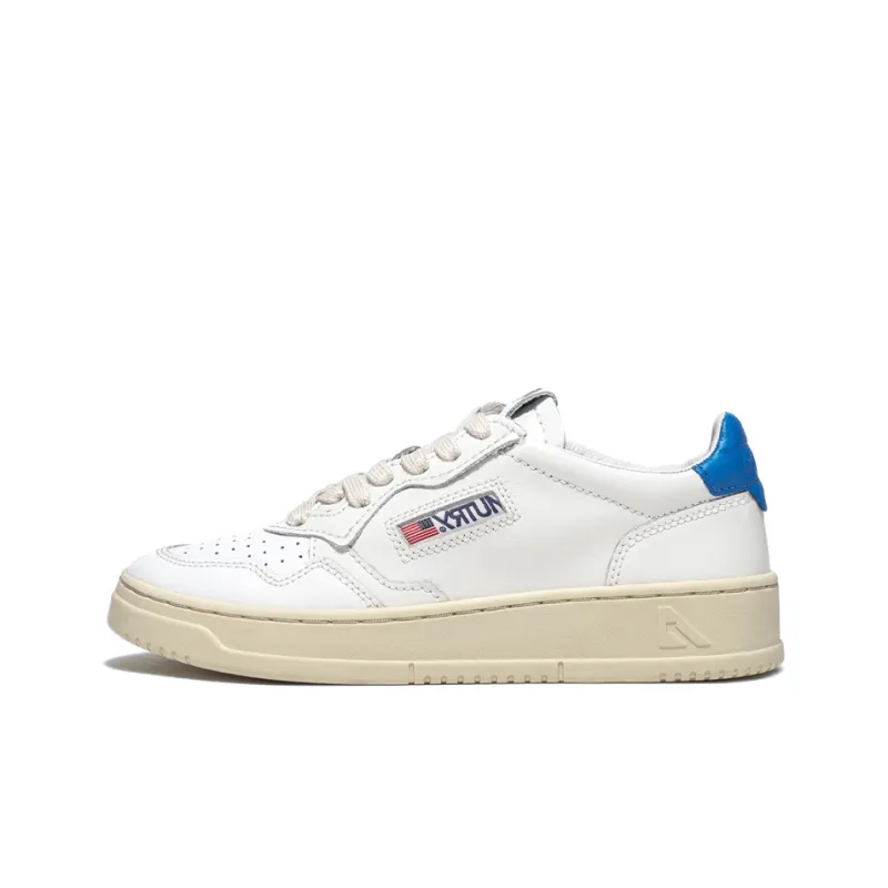 AUTRY Medalist Low Leather 'White Blue' Women's-0