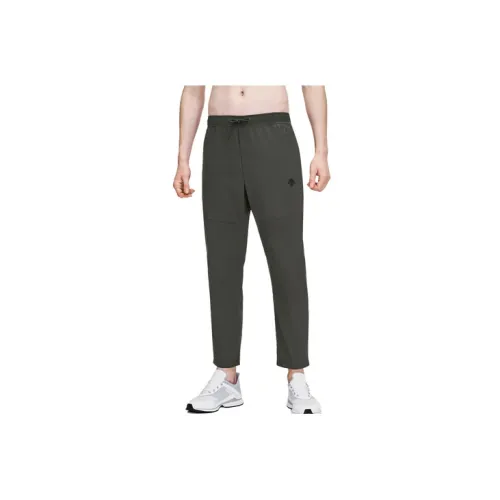 DESCENTE Field Collection Knitted Sweatpants Men