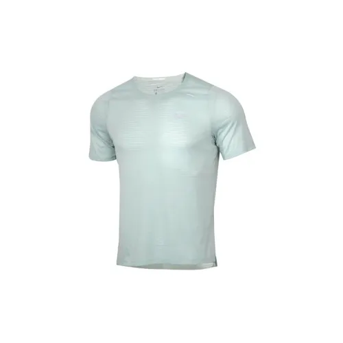 Nike T-Shirts Men Light Green