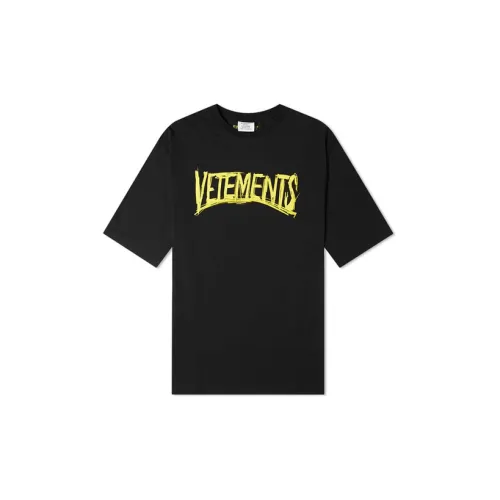 Vetements T-Shirts Men Black