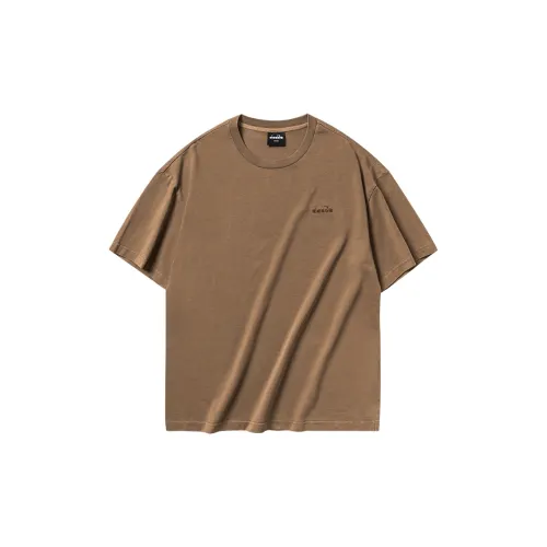 Diadora T-Shirts Unisex Dark Brown