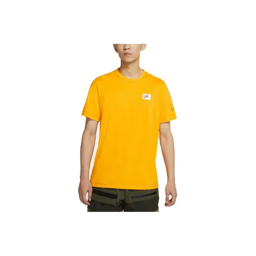 Nike T-Shirts Men Gold