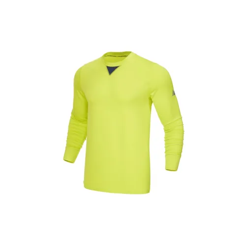 New Balance T-Shirts Men Yellow