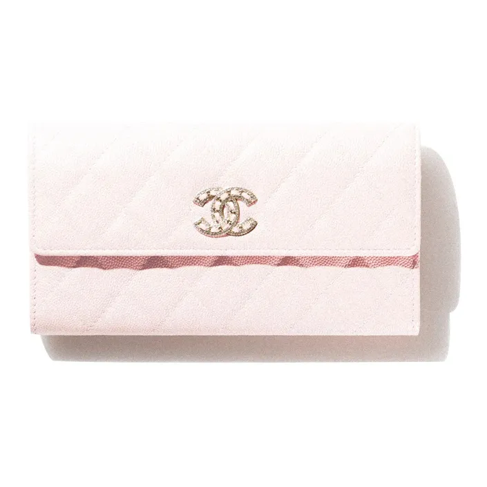 CHANEL Grain Embossed Shiny Calfskin With Gold Metal Flap Wallet Women's Light Pink-0