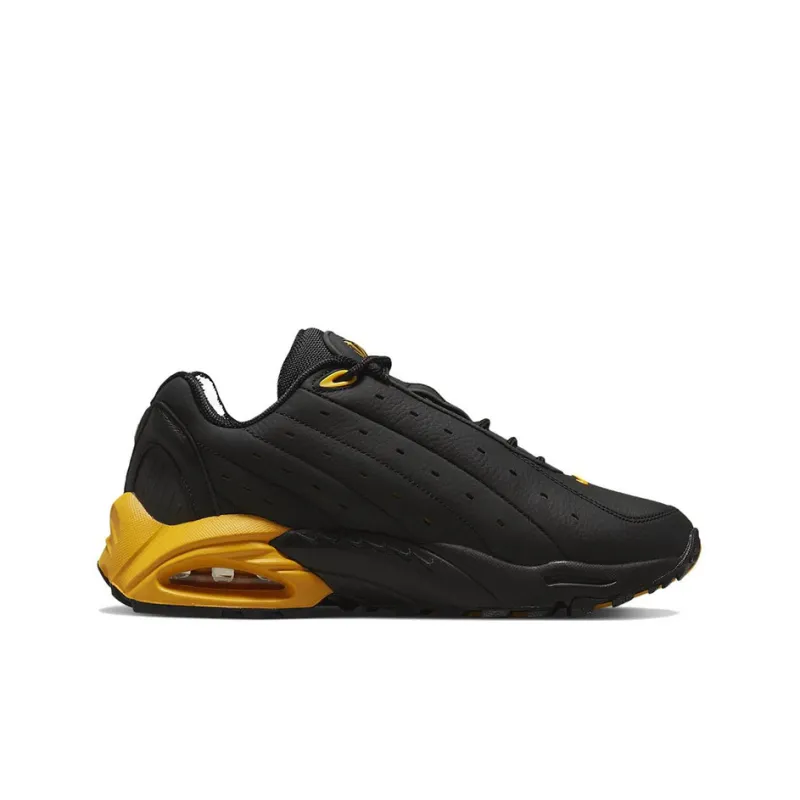 Nike X Nocta Drake Hot Step Air Terra 'Black University Gold'-1