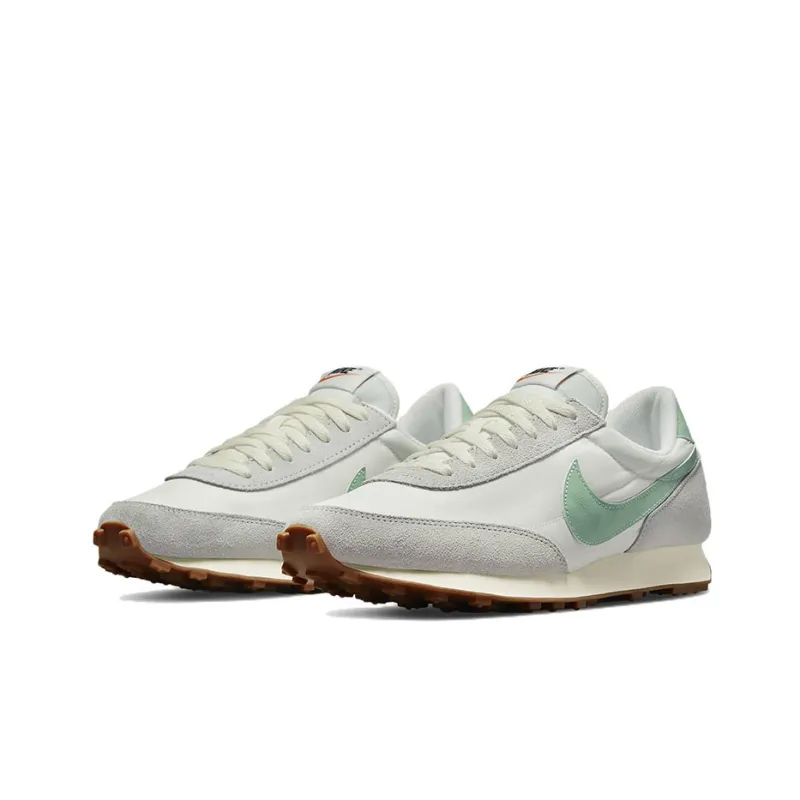 Nike Daybreak Se Enamel Green Women's-2