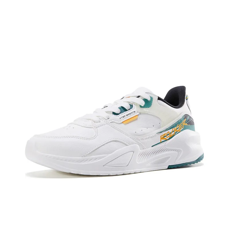 XTEP Running Shoes Men Low Top Sail White/Velvet Pine-1