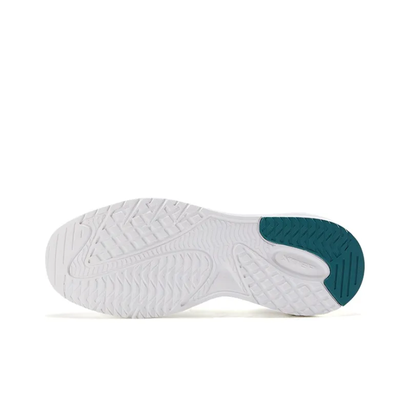 XTEP Running Shoes Men Low Top Sail White/Velvet Pine-4