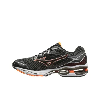 Mizuno Wave Creation 18