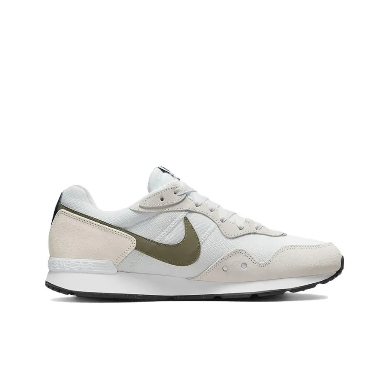Nike Venture Runner 'White Medium Olive'-1