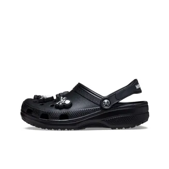Crocs Classic Clog Mastermind Black