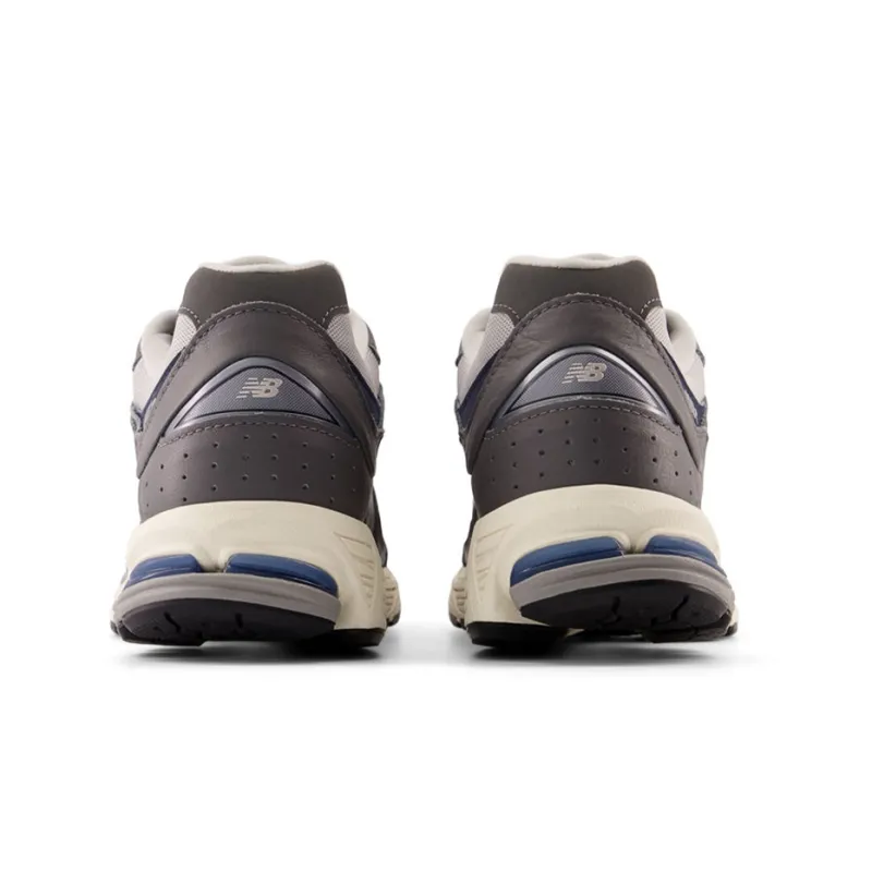 New Balance 2002R Castlerock-4