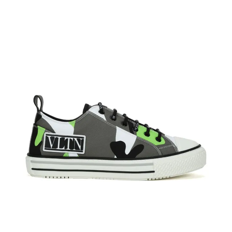 Valentino Camouflage Low Top Skateboard Shoes Men's Neon Green-1