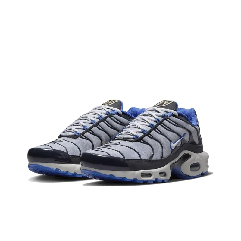 Nike Air Max Plus Social F.C.-2
