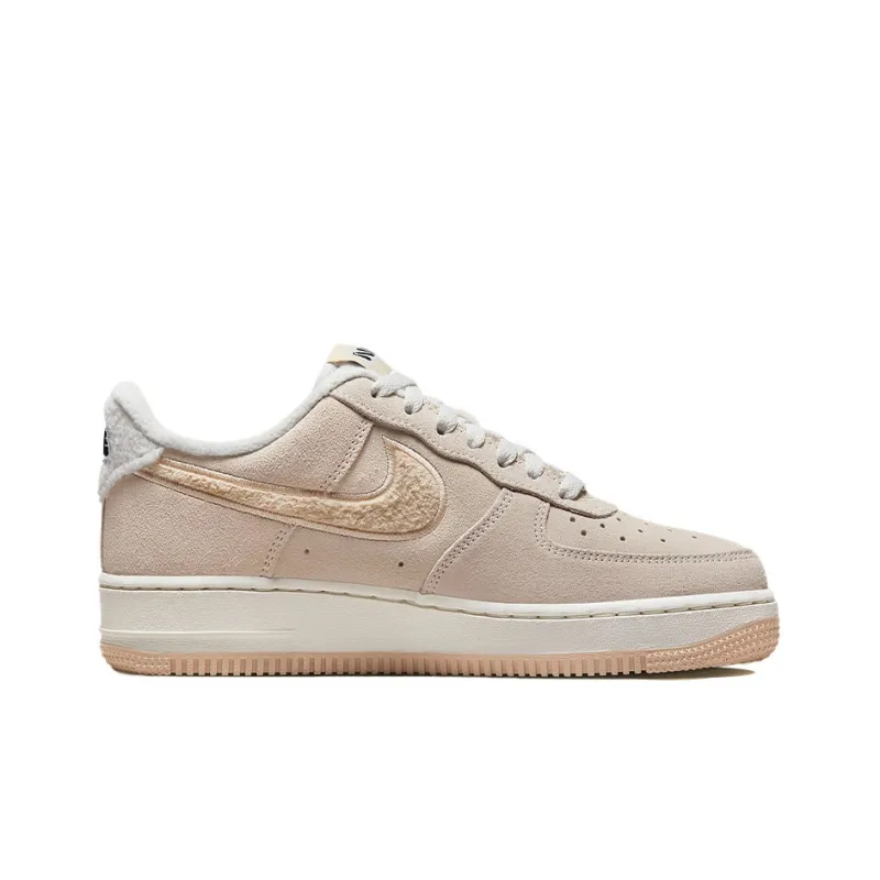 Nike Air Force 1 Low '07 Se Sanddrift Gum Fleece Women's-1