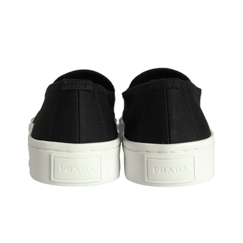 PRADA Skateboard Shoes Men Low Top Black-3