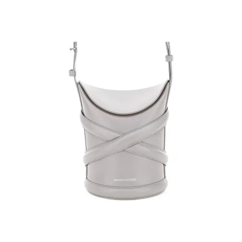 Alexander 32-33p Crossbody Bags