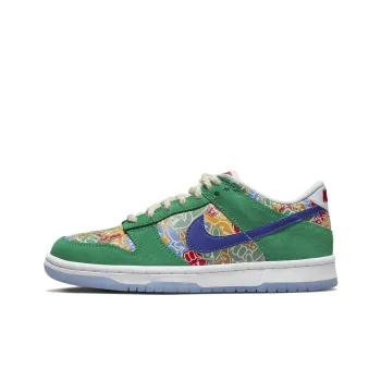 Nike Dunk Low Foam Finger