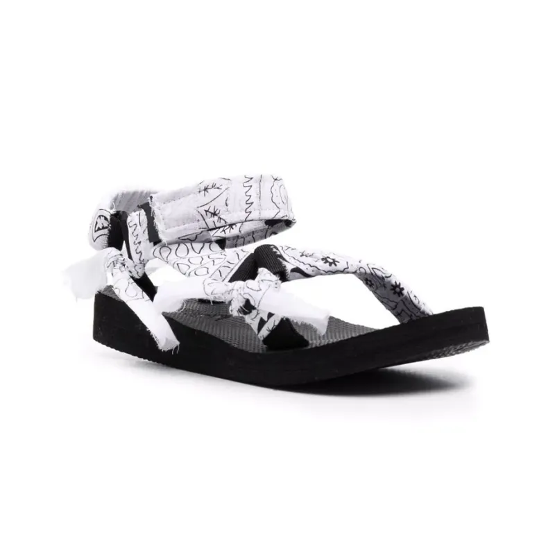 Arizona Love Trekky Bandana-print Sandals-3