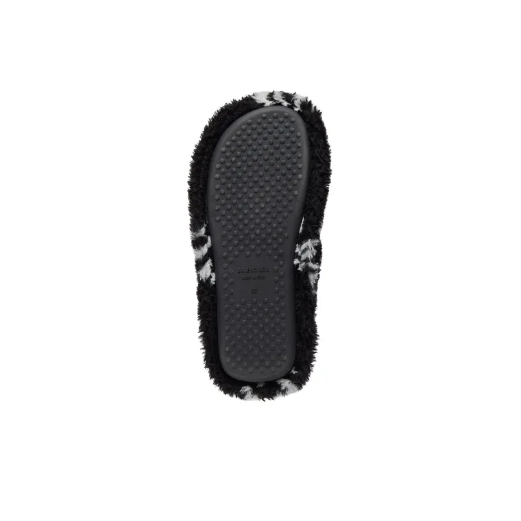 Balenciaga Furry Closed AllOver Logo Black-4
