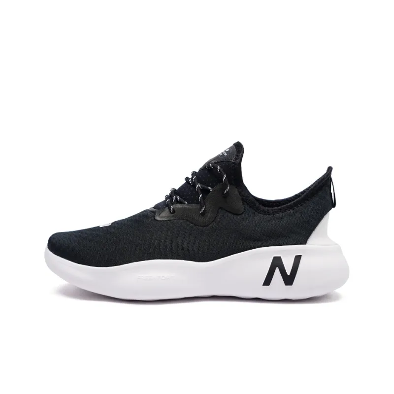 New Balance Fresh Foam V3 'Black White'-0