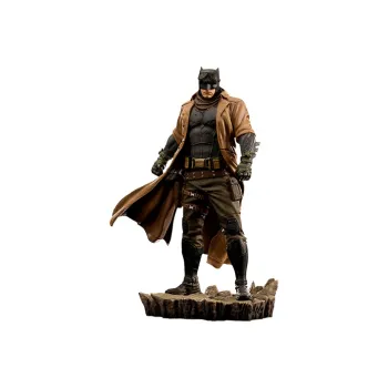 IRONSTUDIOS Statues