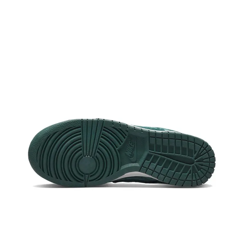 Nike Dunk Low 'Green Velvet' Women's-5