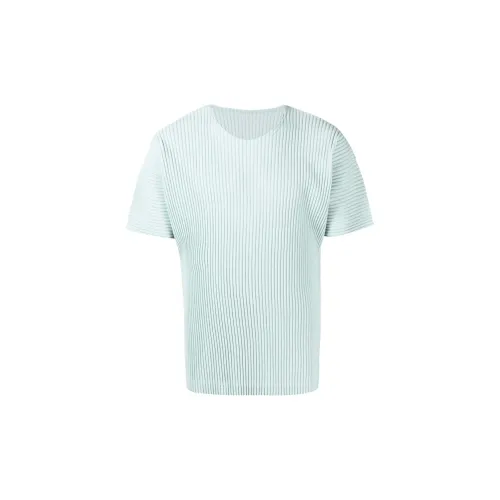 Homme Plissé Issey Miyake T-Shirts Men Light Blue