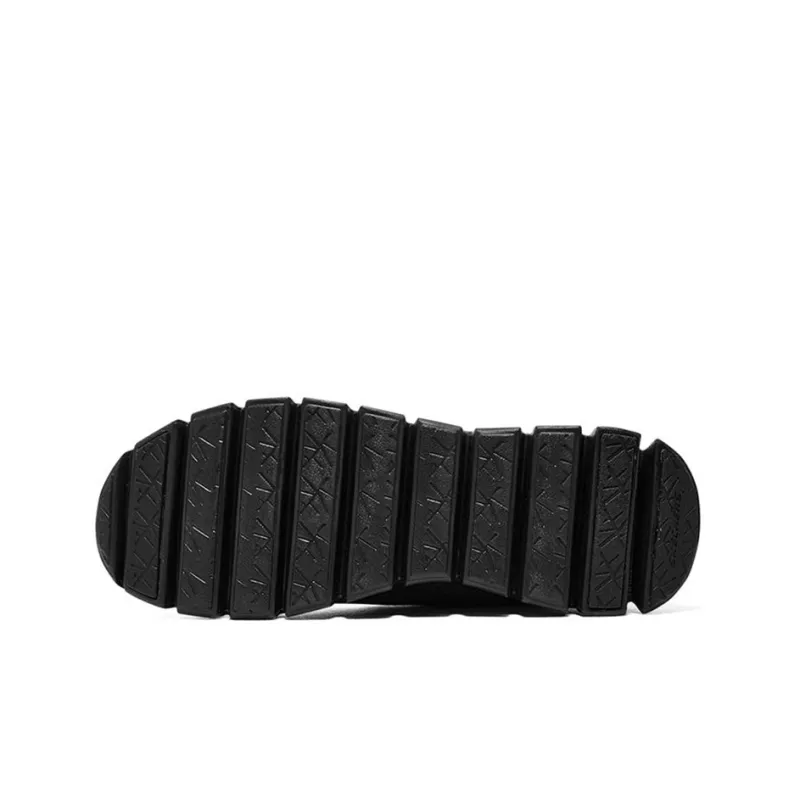 Skechers Glide Step 'Black'-4