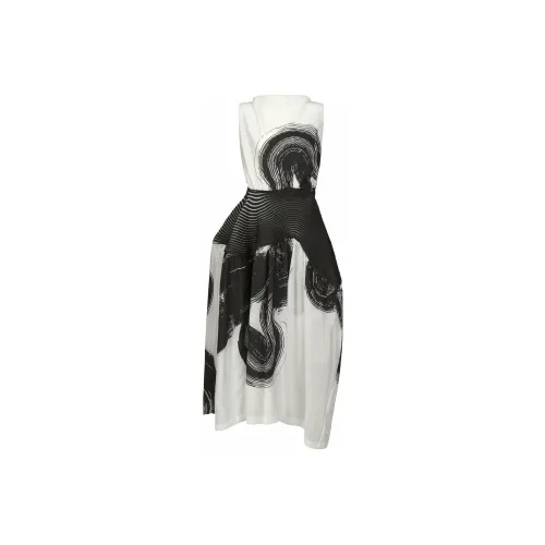 ISSEY MIYAKE Sleeveless Dresses Women's White