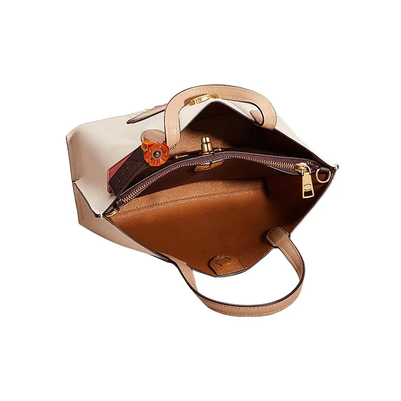 COACH Willow Glossy Pebbled Leather Tote Bag Shopping Bag Shoulder Bag Crossbody Bag Medium Size Women's Chalk White-2