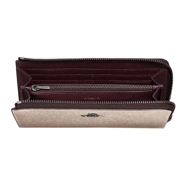 COACH Pebbled Leather Clutch Card Holder, Wallet Women's Metal Silver-1