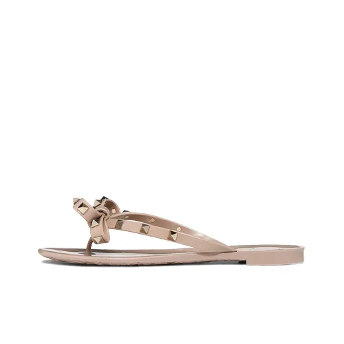 Valentino Garavani Rockstud Thong Sandals