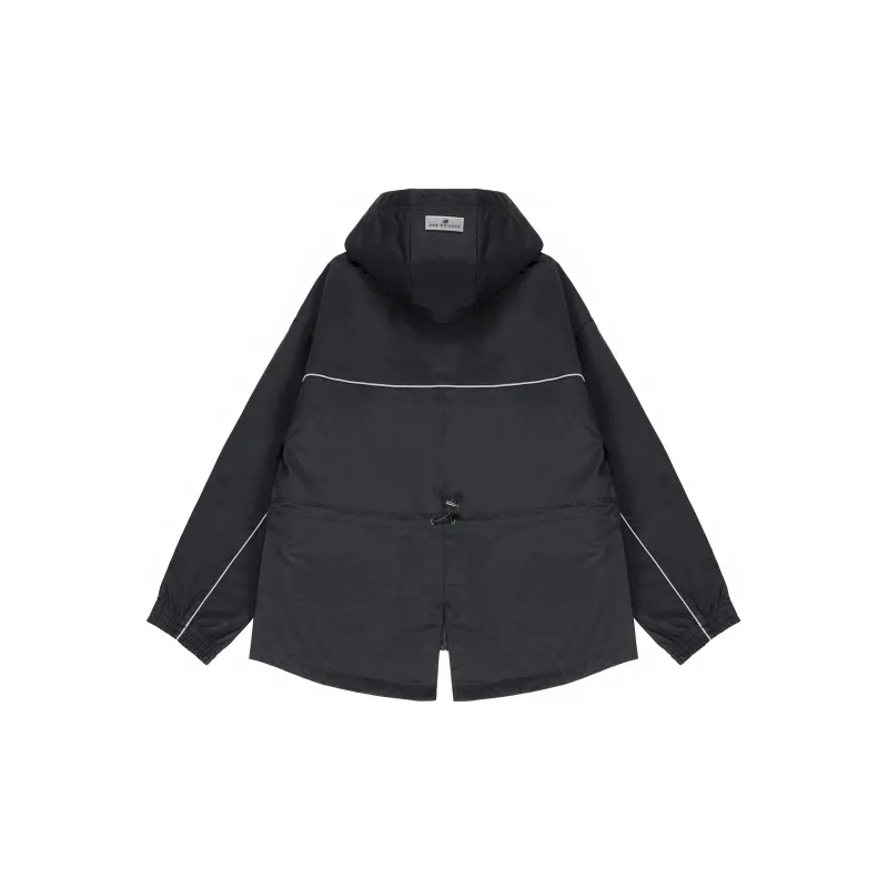 New Balance Jackets Women's Black-1