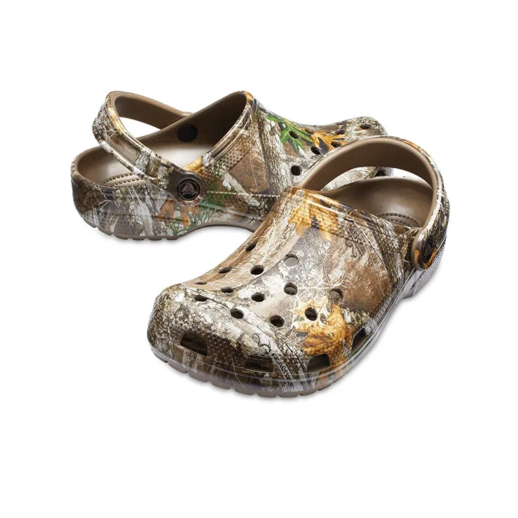 Crocs X Realtree Edge Classic Clogs 'Camo'-1
