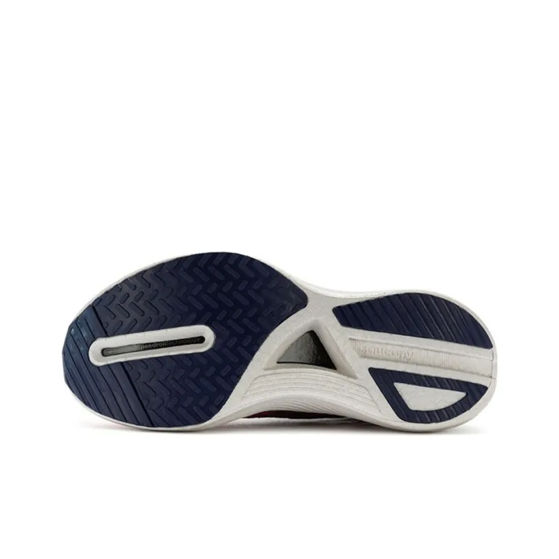 saucony Endorphin Pro 3 ViZiPRO Night Lite-4