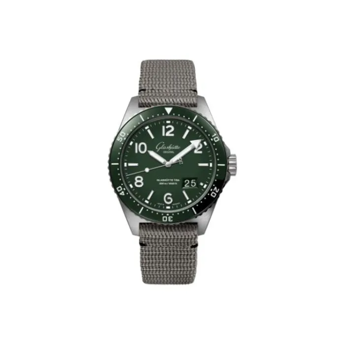 GLASHUTTE ORIGINAL SPEZIALIST Collection Mechanical Movement Men's Watch 43.2mm Green Dial 1 36 13 07 83 70-2