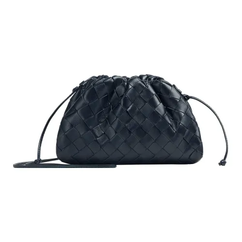 Bottega Veneta POUCH Cloud Bag Clutches