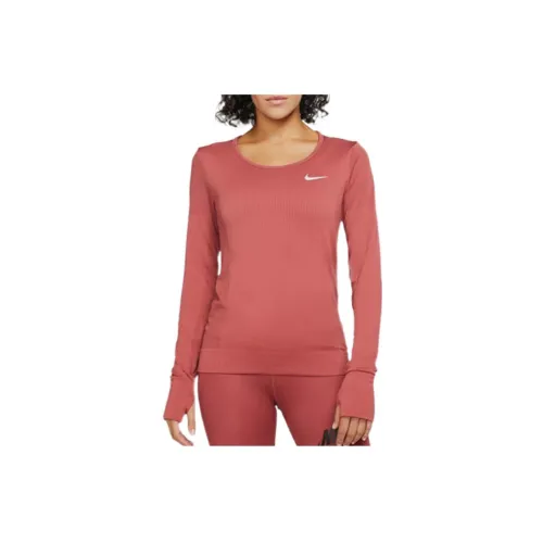 Nike Set-in Sleeve T-Shirt Women's Red