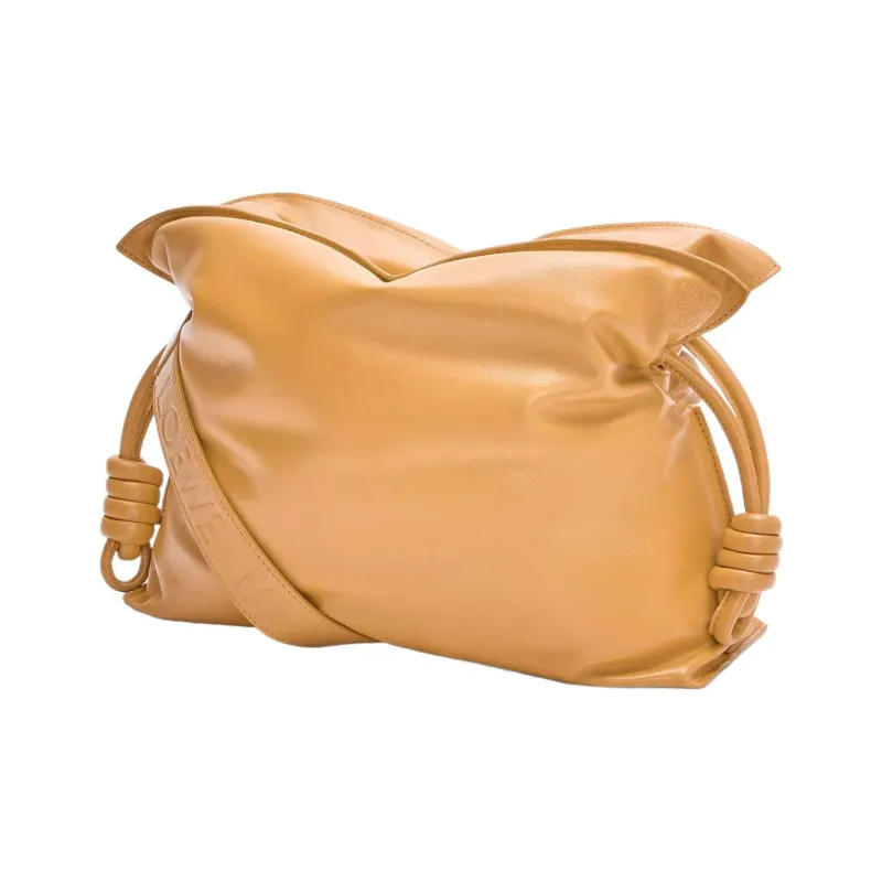 LOEWE Puffer Flamenco Clutch In Shiny Nappa Lambskin Camel-1