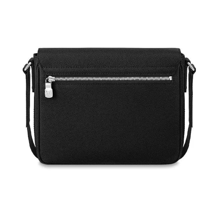 LOUIS VUITTON M30851 District Pm-2
