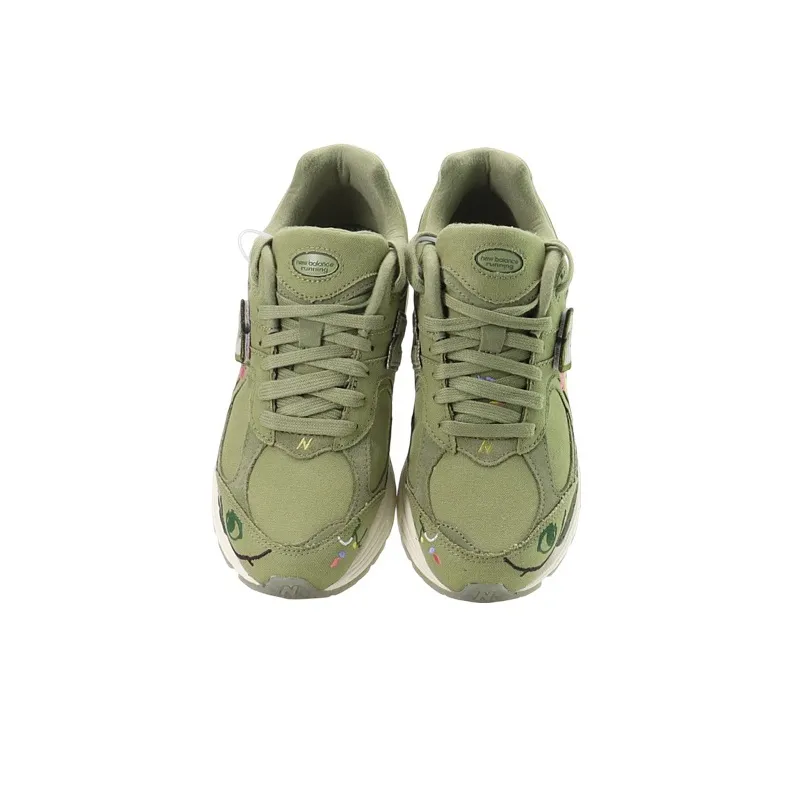 New Balance 2002R Bryant Giles What Now?-3