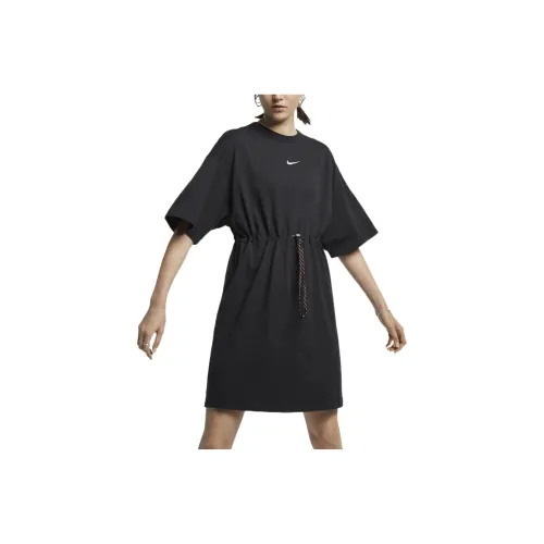 Nike Short-Sleeved Dresses Women's Black