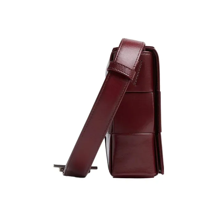 Bottega Veneta CASSETTE Cow Leather Tofu Bag, Shoulder Bag, Crossbody Bag Medium Size Unisex Burgundy-1
