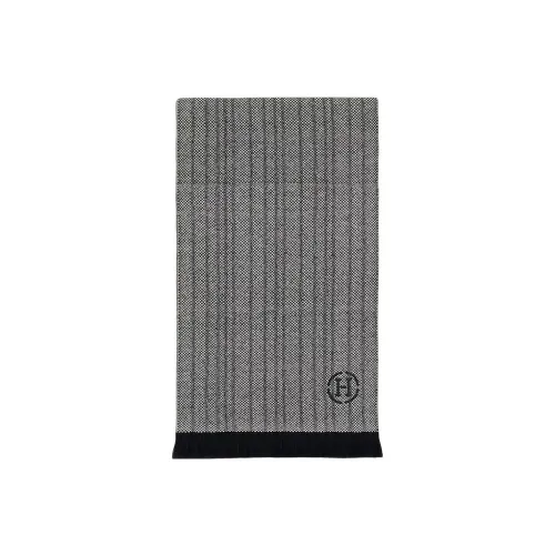 HERMES Knit Scarves Men Gray